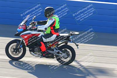 media/Jan-21-2022-Fastrack Riders (Fri) [[90b5309cc6]]/Level 1/Session 1 Front Straight/